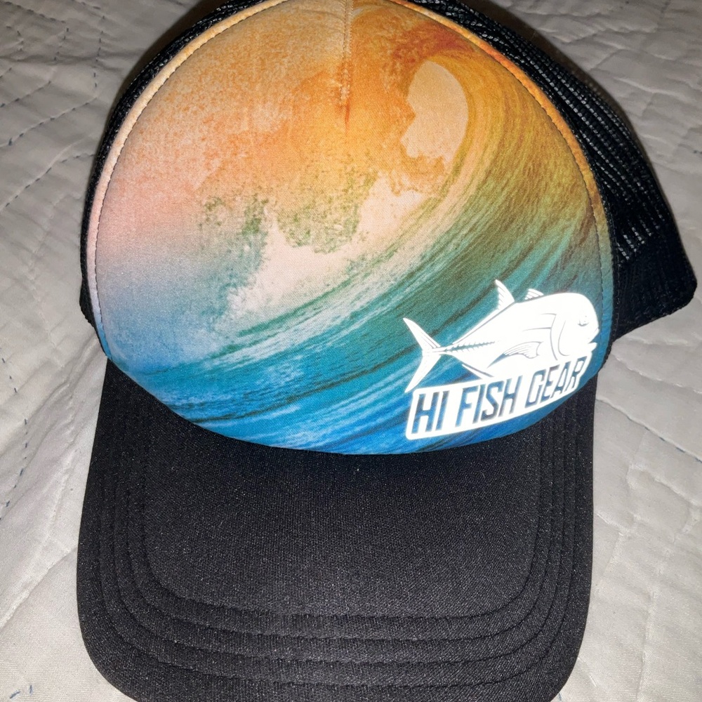 Trucker hat, wave with a reflective giant trevally